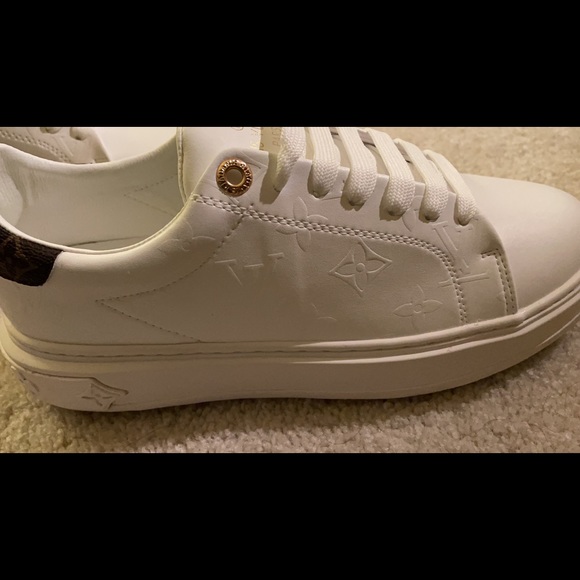 New Louis Vuitton Tennis shoes AAA, size 39 EU - Picture 9 of 11